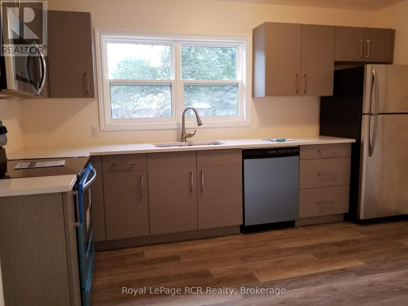 850 11th Street W Property Photo 10