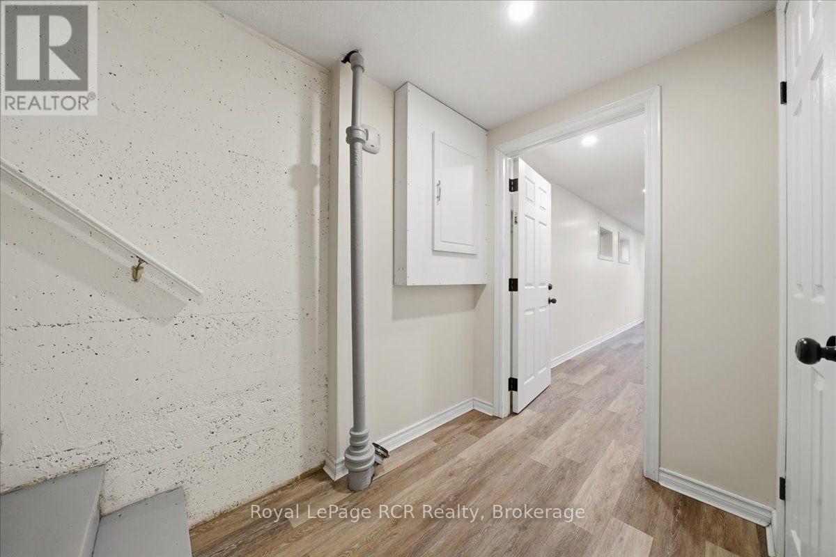 850 11th Street W Property Photo 25