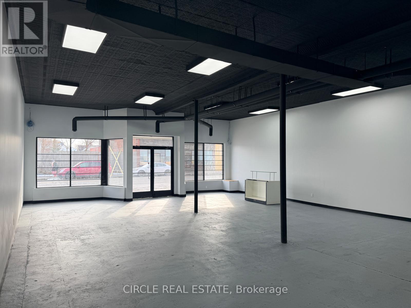 1082 Wyandotte Street E Property Photo 1