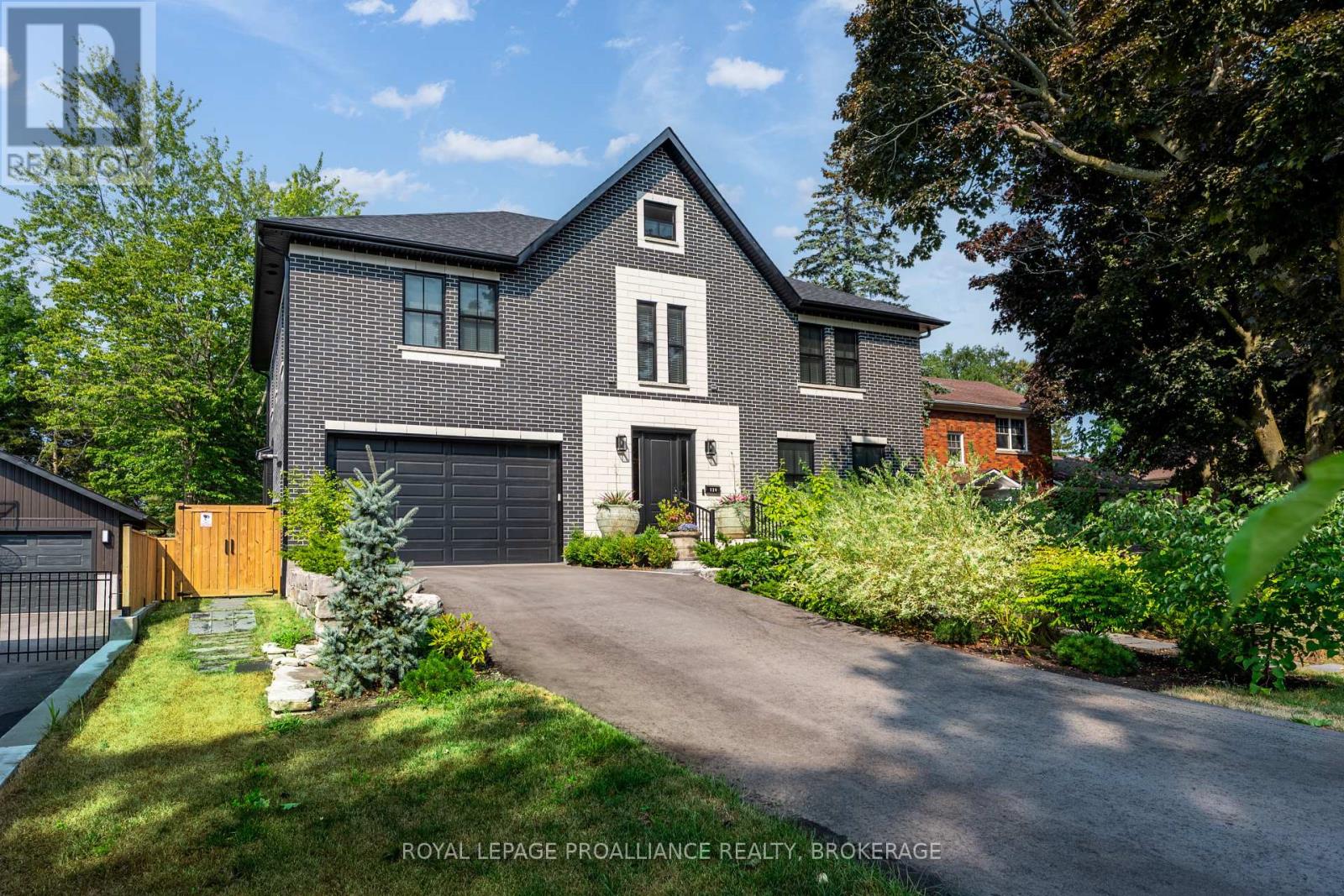 124 CHURCHILL CRESCENT