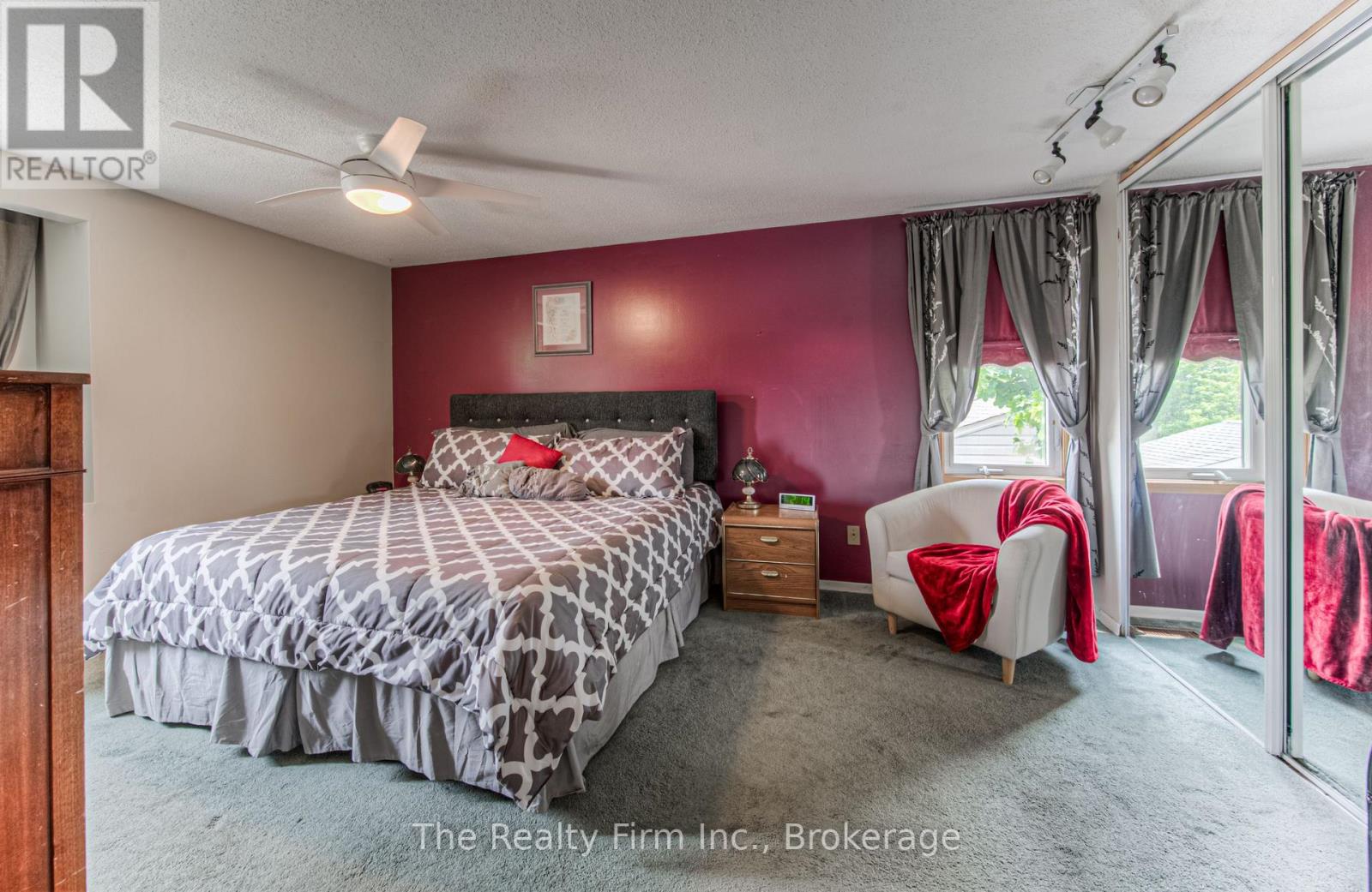 82 Roseneath Crescent Property Photo 15