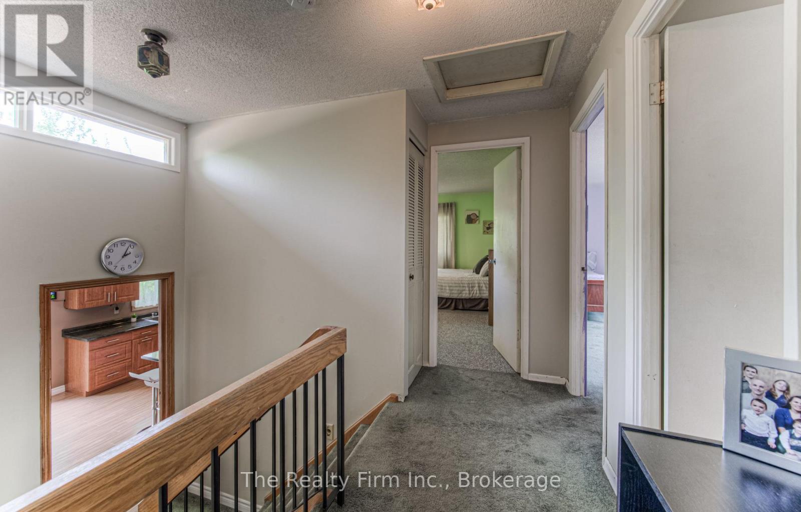82 Roseneath Crescent Property Photo 17