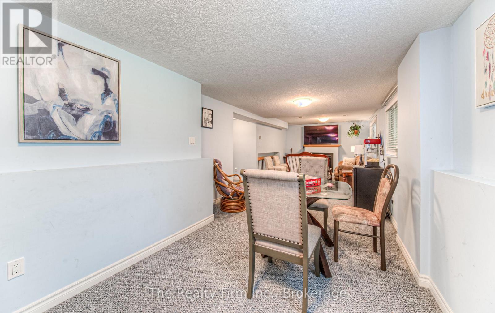 82 Roseneath Crescent Property Photo 25