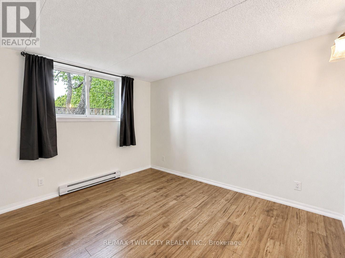 402 - 266 Overlea Drive Property Photo 8