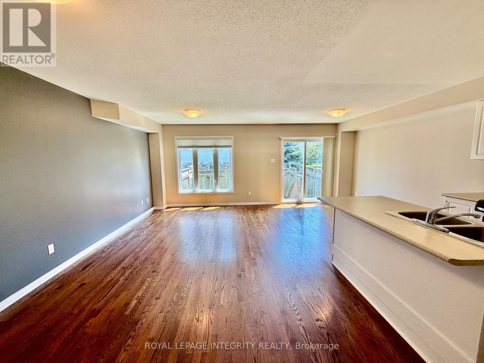 304 Amici Terrace Property Photo 4