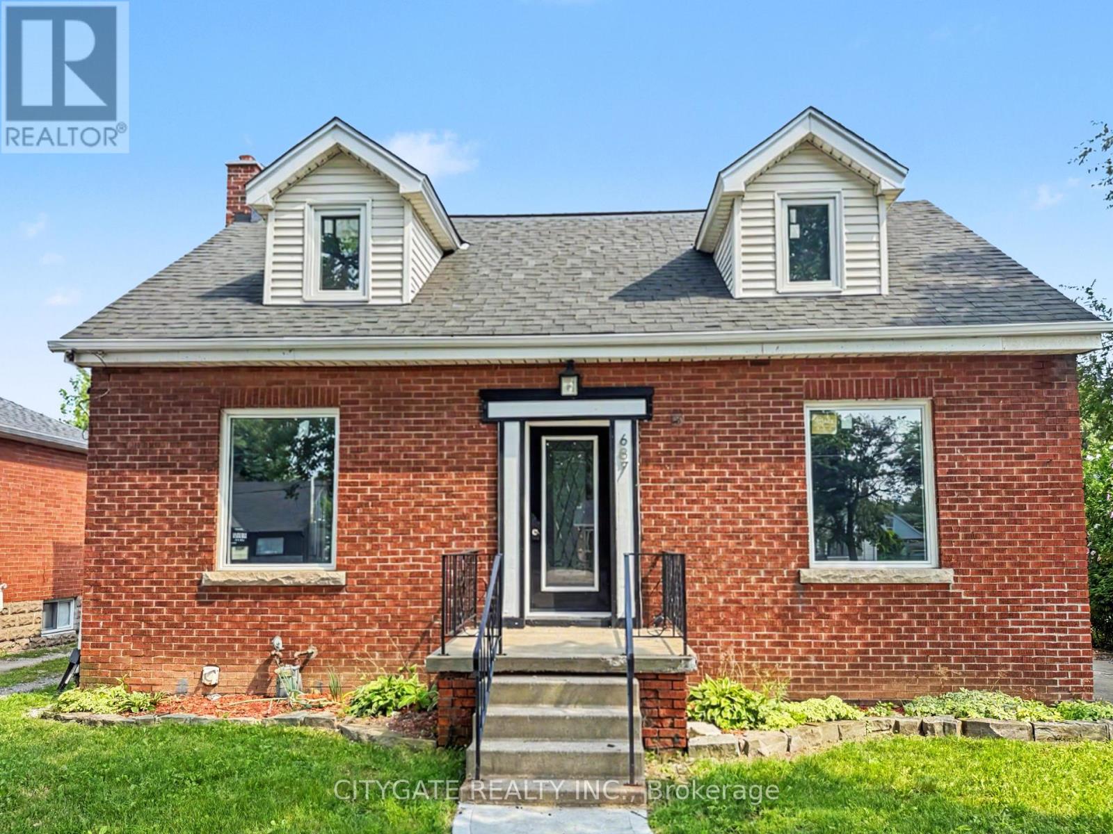687 UPPER JAMES STREET Property Photo 1