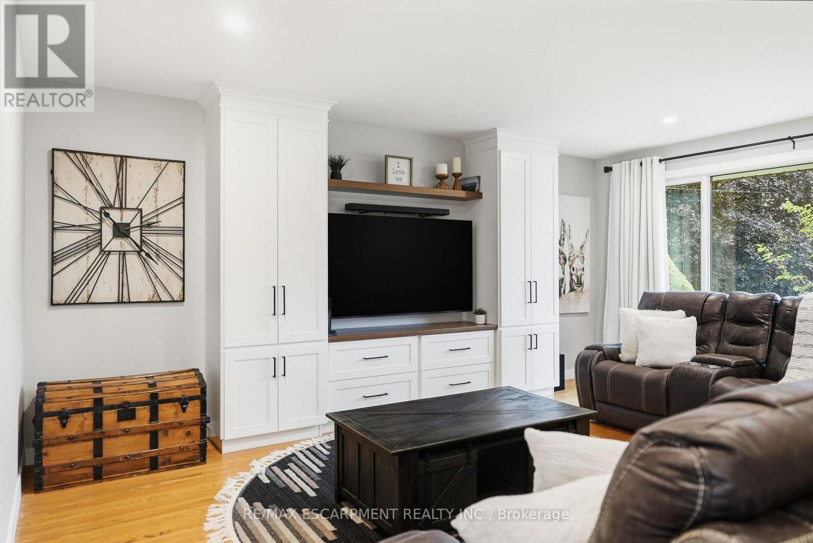 10 Taylor Crescent Property Photo 7