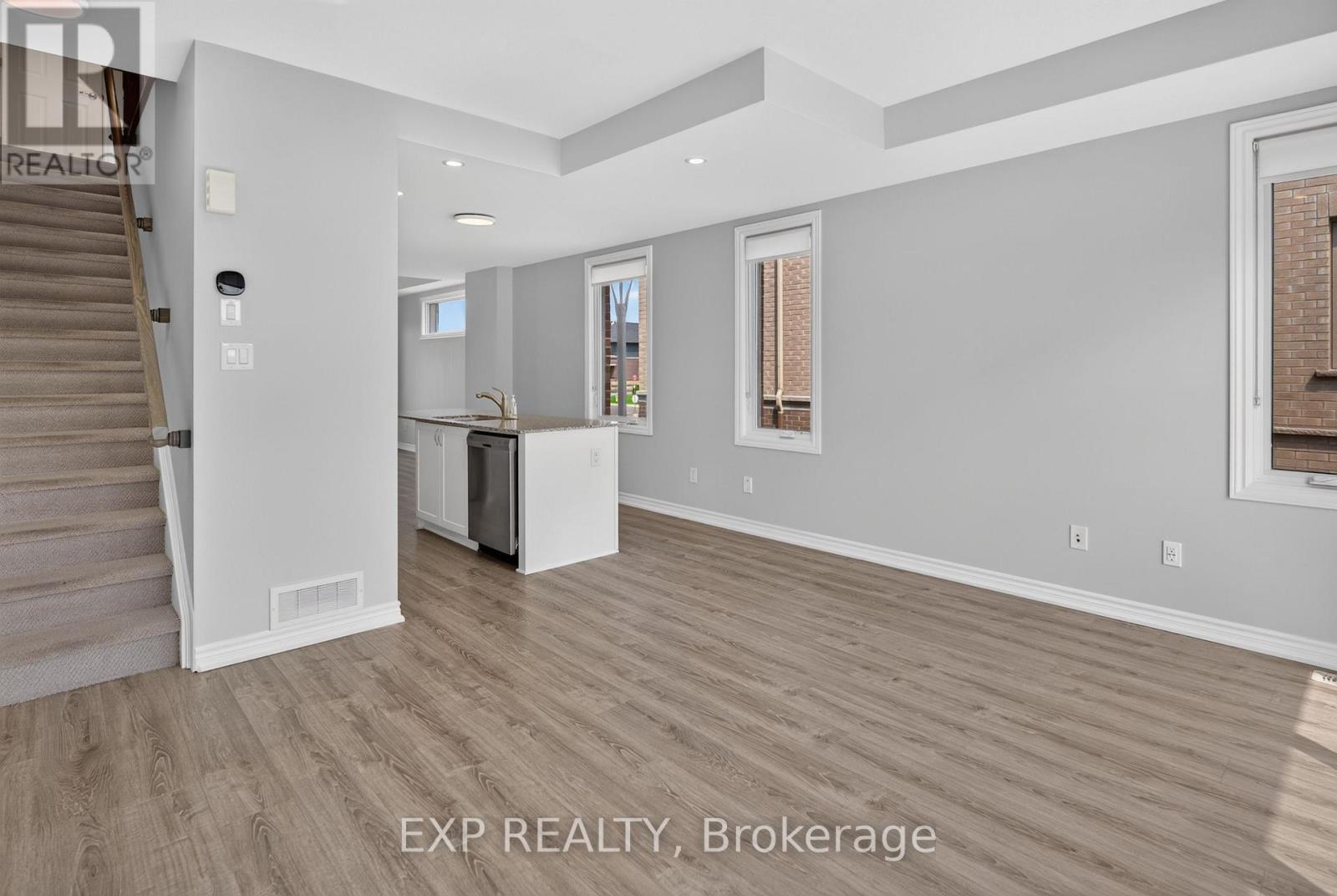 1440 Hemlock Road Property Photo 7