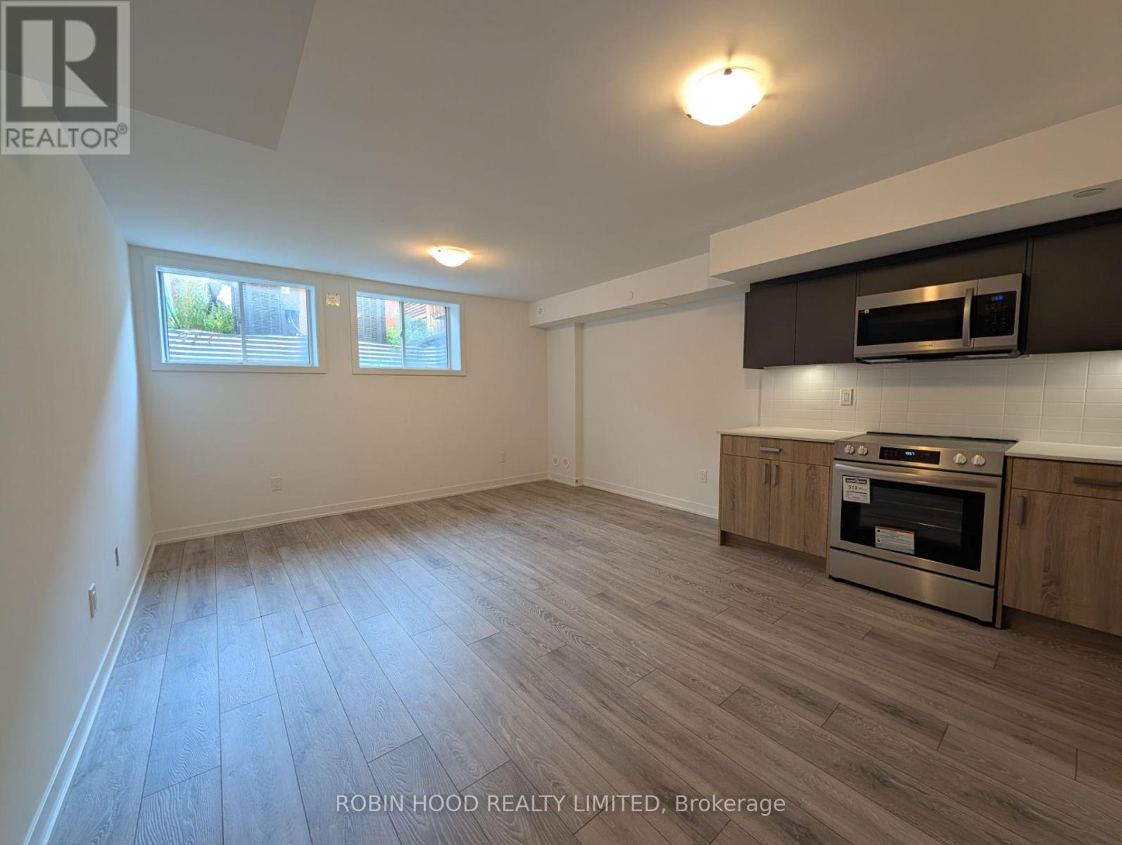 3 - 3-70 GREEN GARDENS BOULEVARD