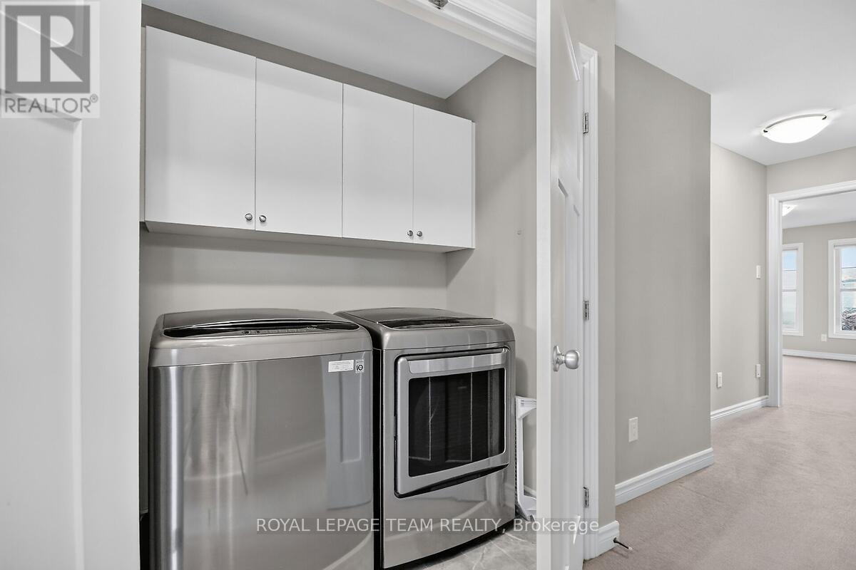 253 Fergus Crescent Property Photo 35