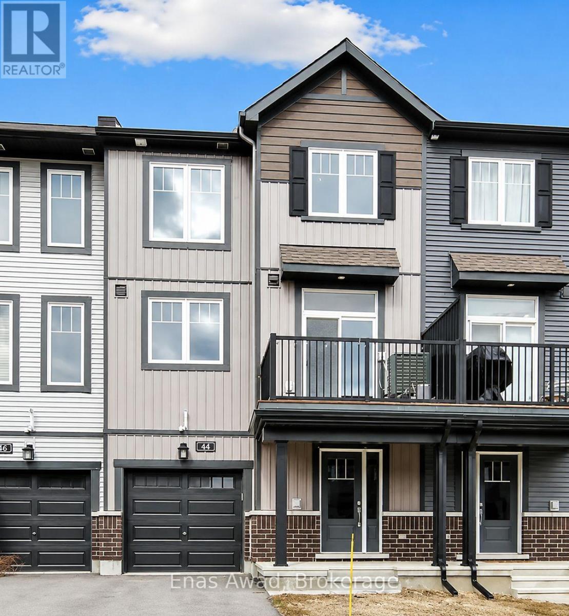 1 - 44 Teelin Circle Property Photo 1