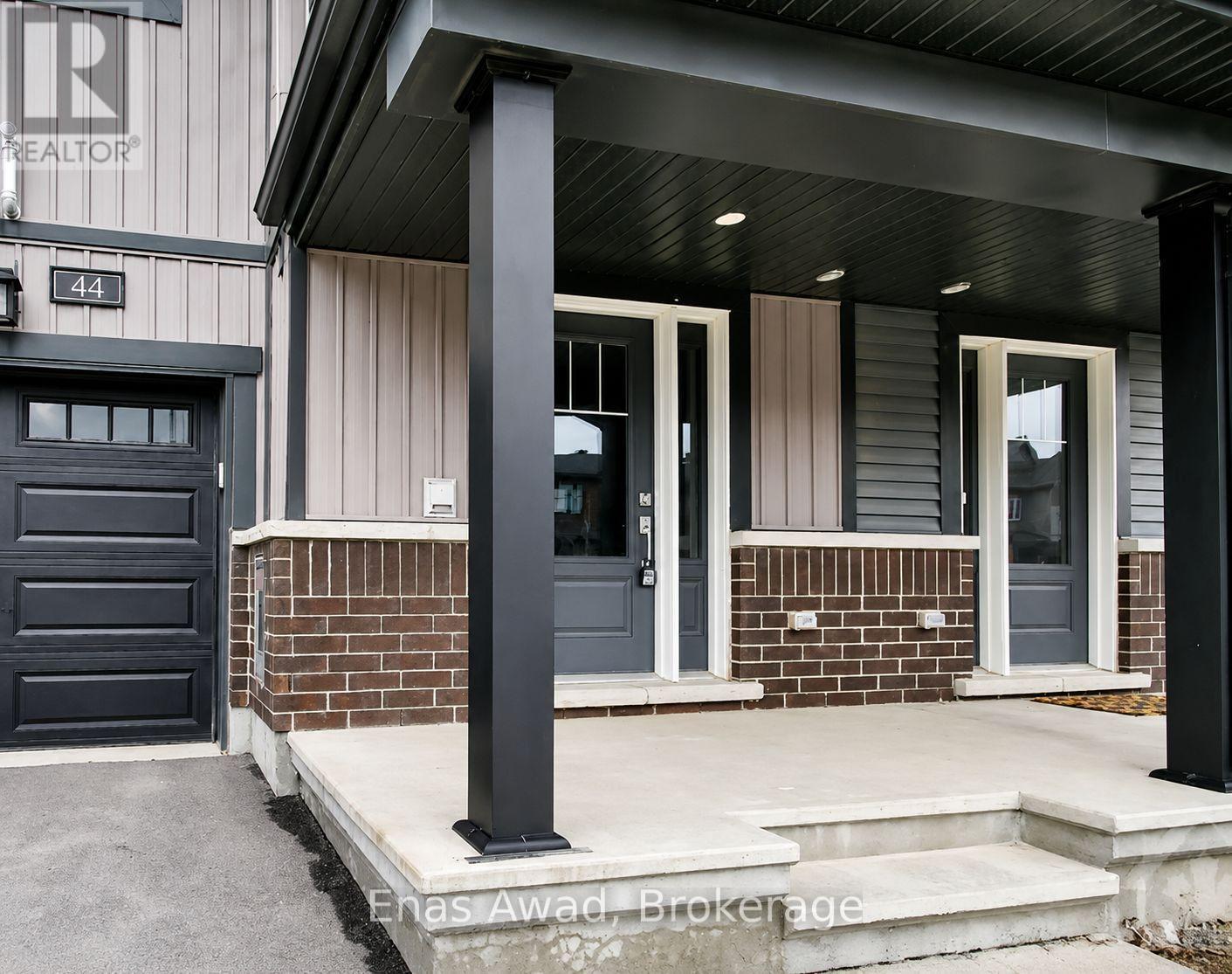 1 - 44 Teelin Circle Property Photo 2