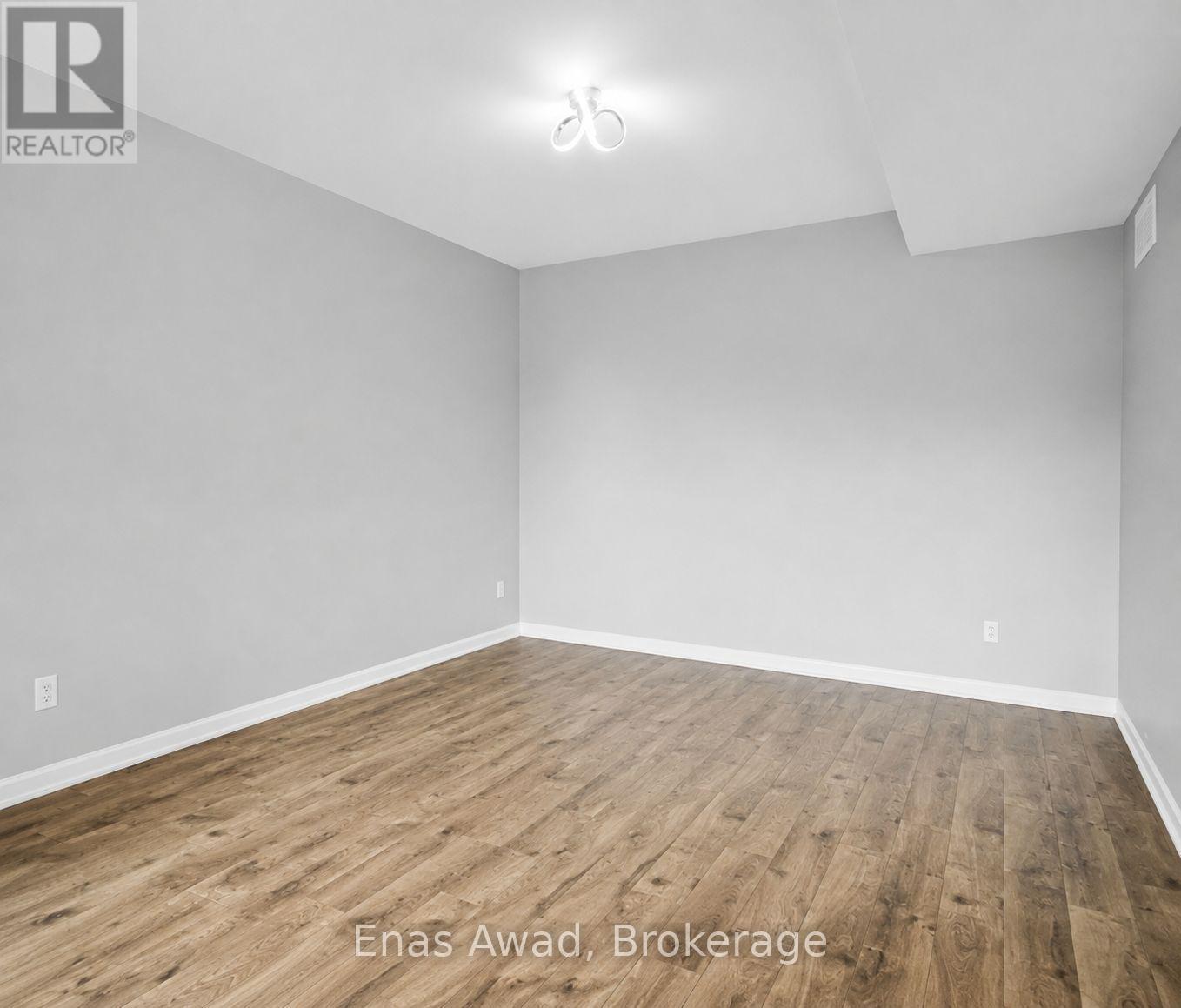 1 - 44 Teelin Circle Property Photo 10