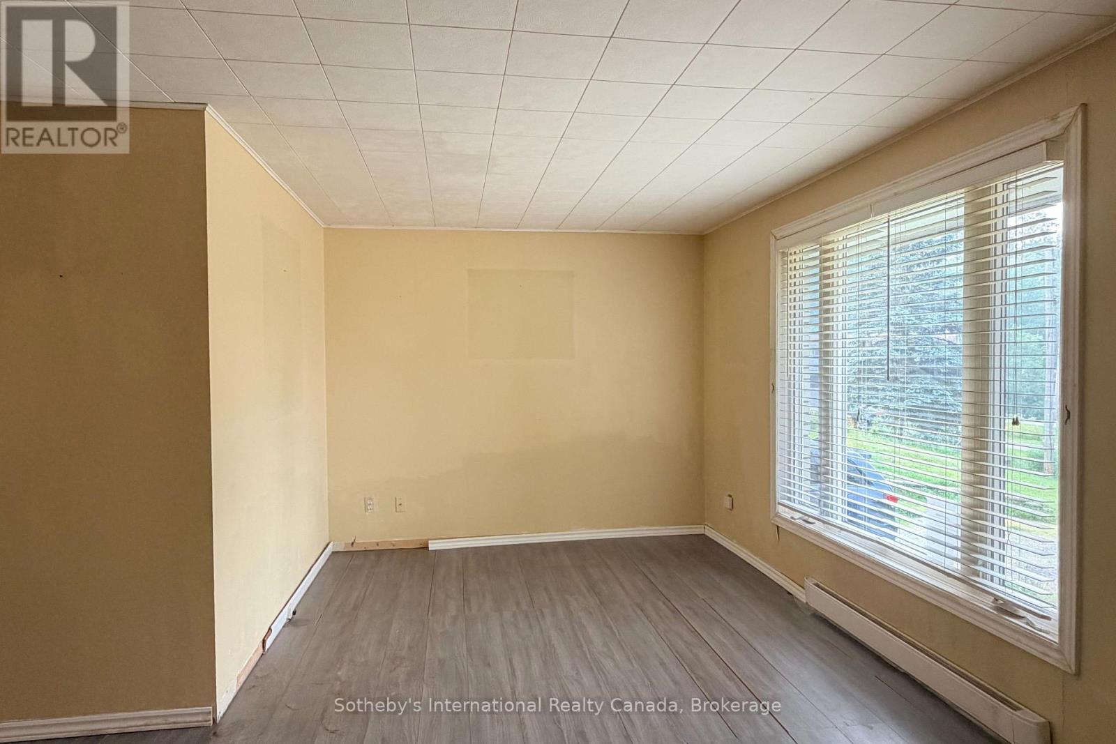 12a Valley Drive Property Photo 5