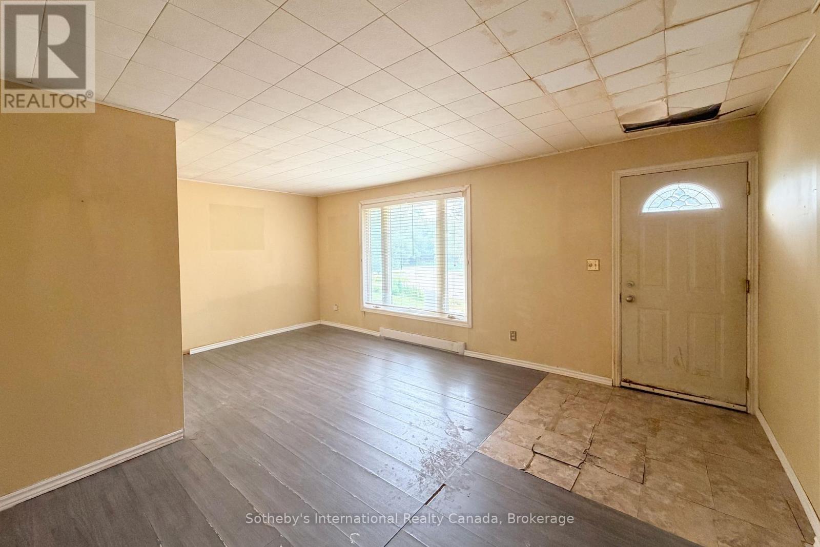 12a Valley Drive Property Photo 6