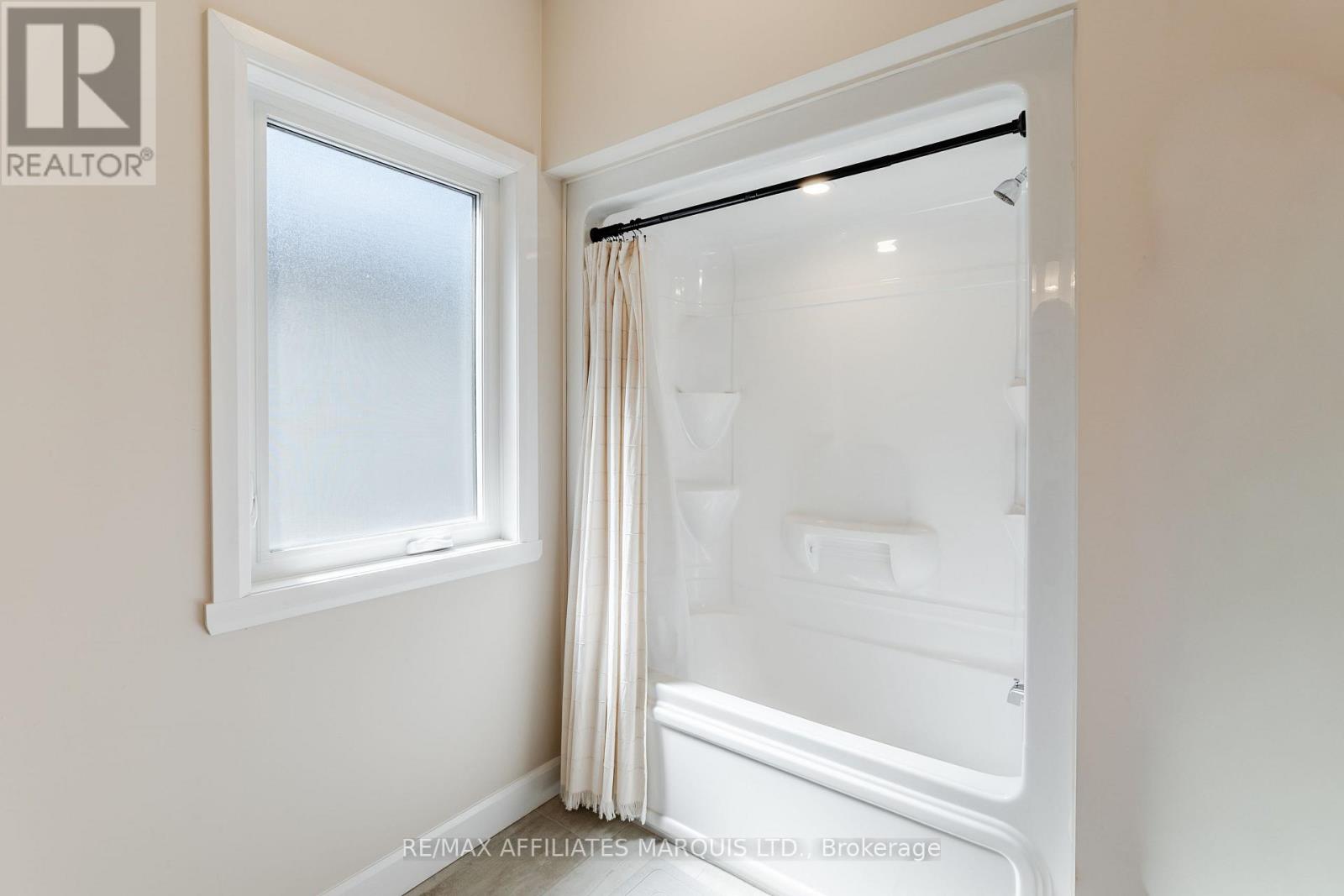 2391 Watson Crescent Property Photo 22