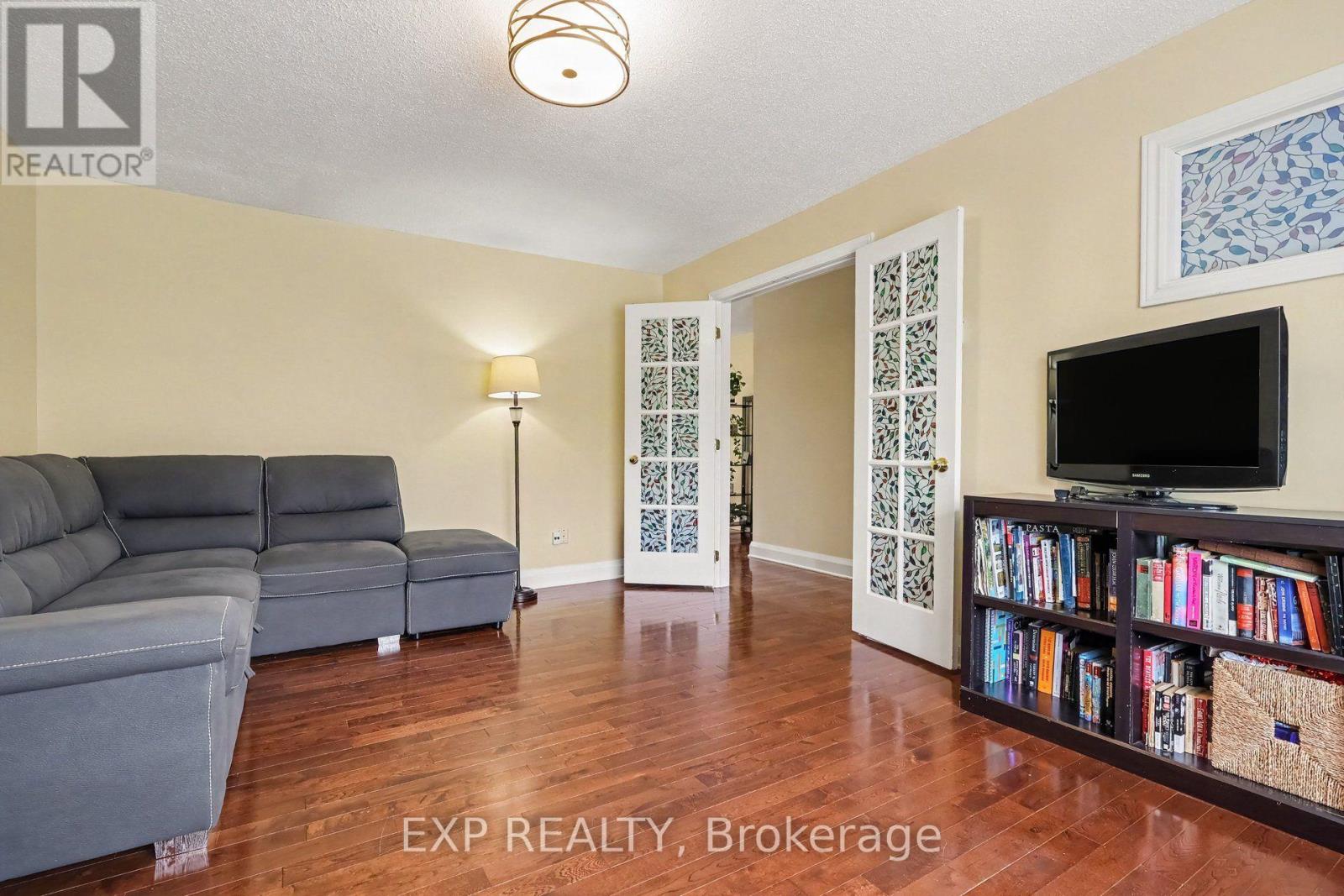 26 - 1594 Fortier Street Property Photo 6