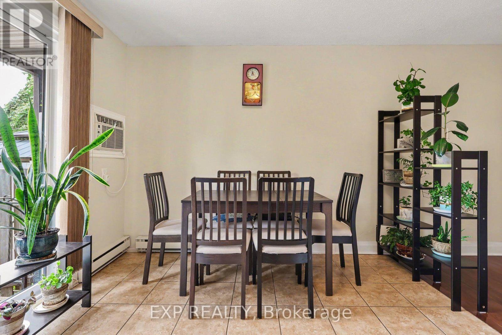26 - 1594 Fortier Street Property Photo 7