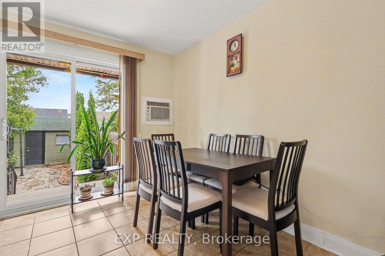 26 - 1594 Fortier Street Property Photo 8