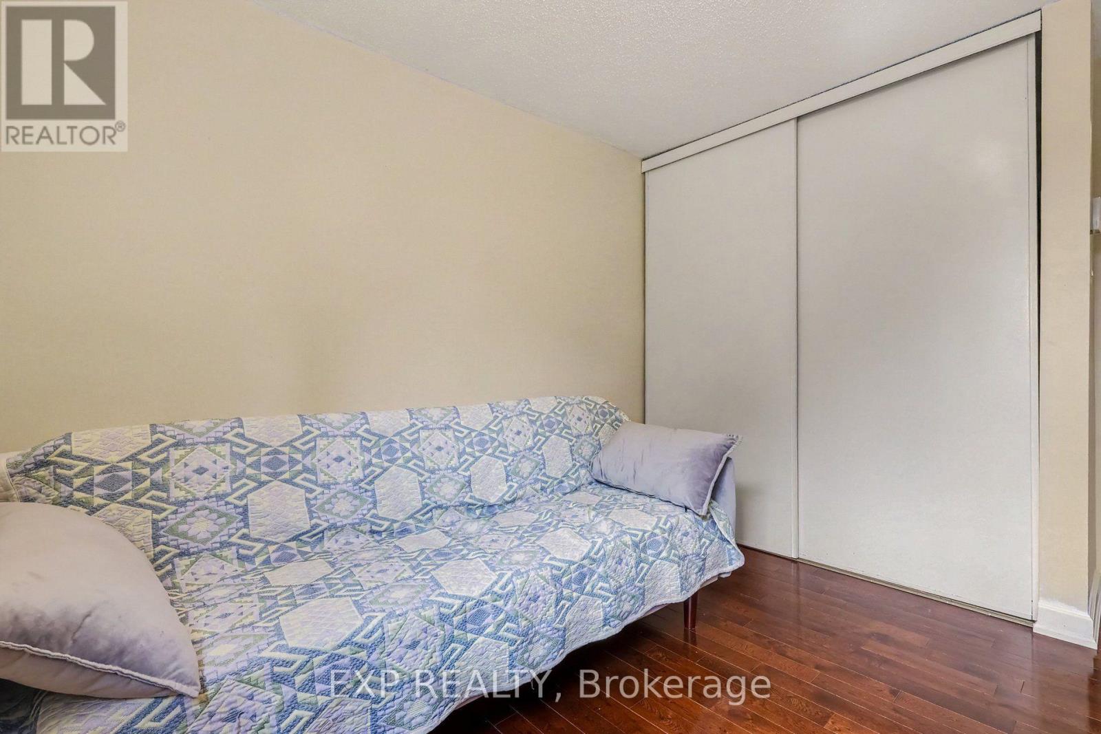 26 - 1594 Fortier Street Property Photo 14