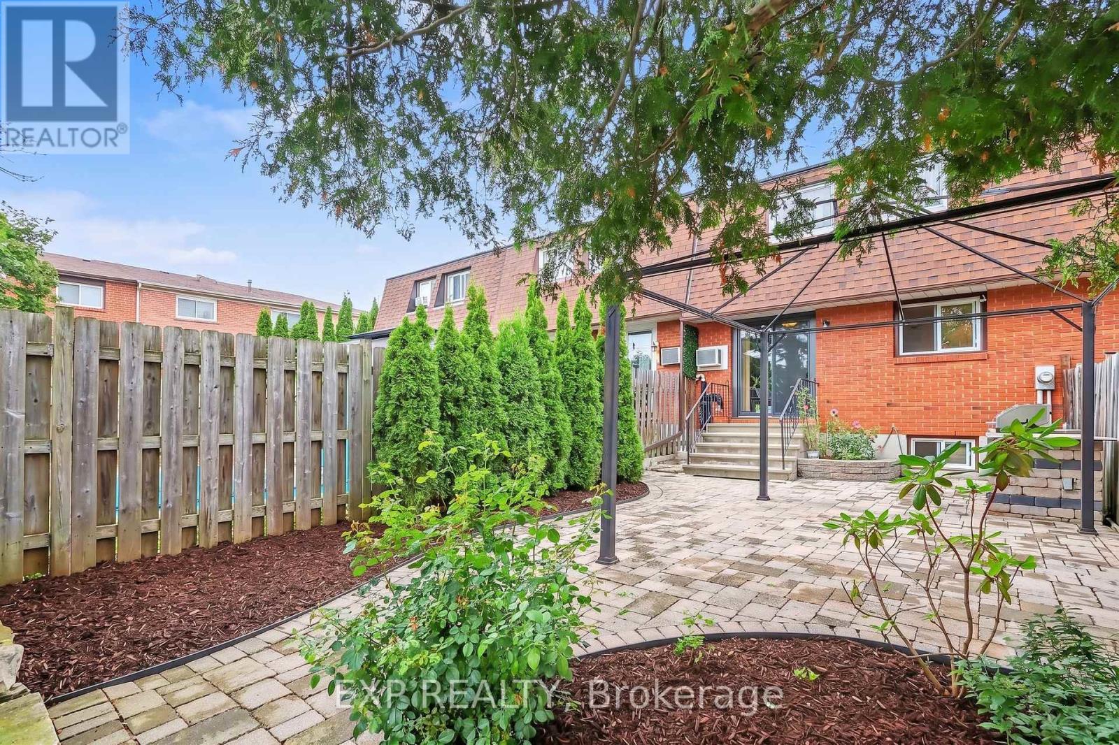 26 - 1594 Fortier Street Property Photo 28