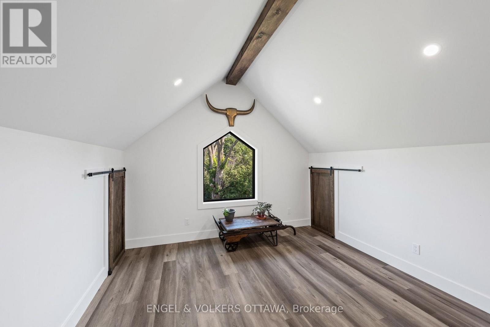 5 Shoreside Way Property Photo 22