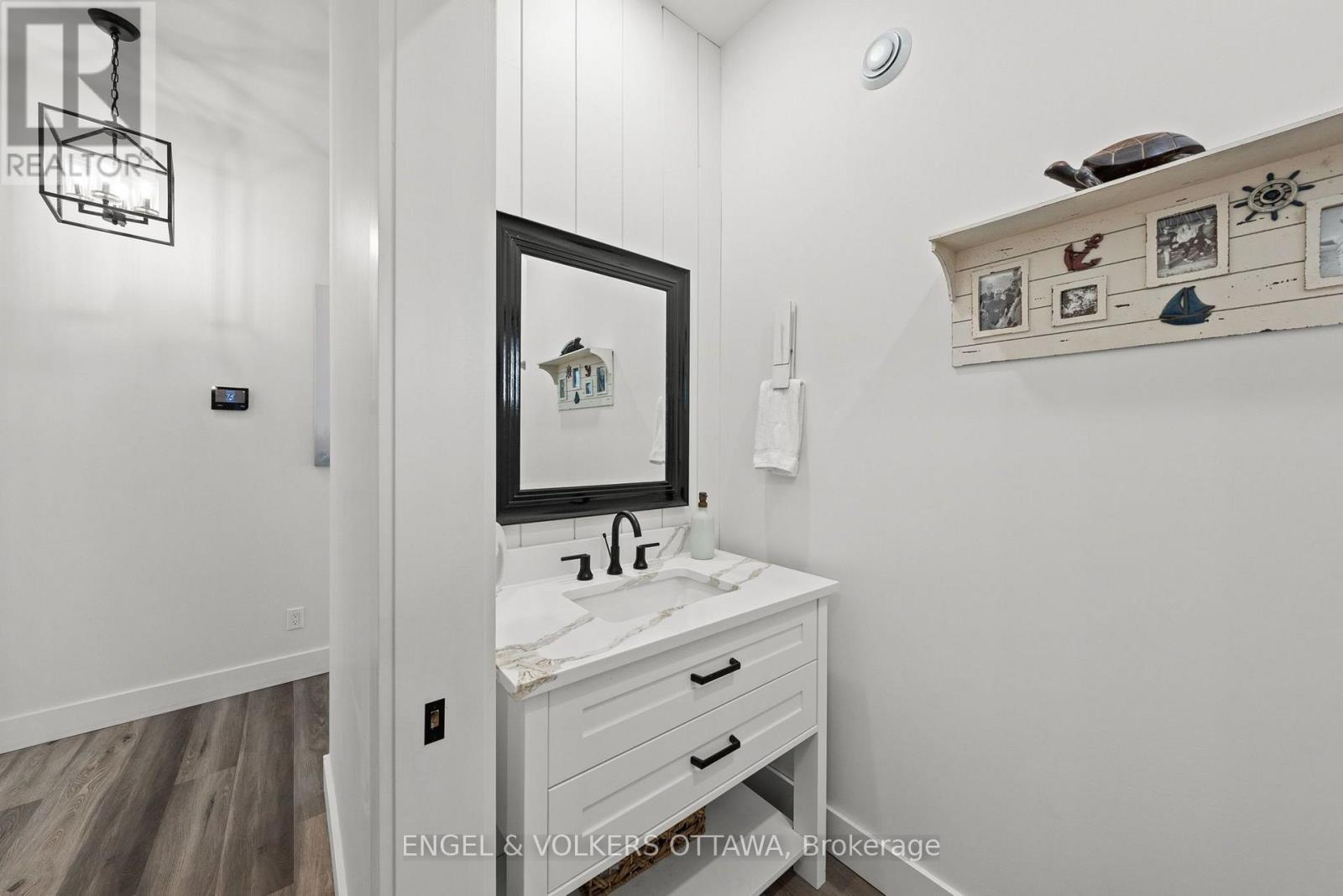 5 Shoreside Way Property Photo 23