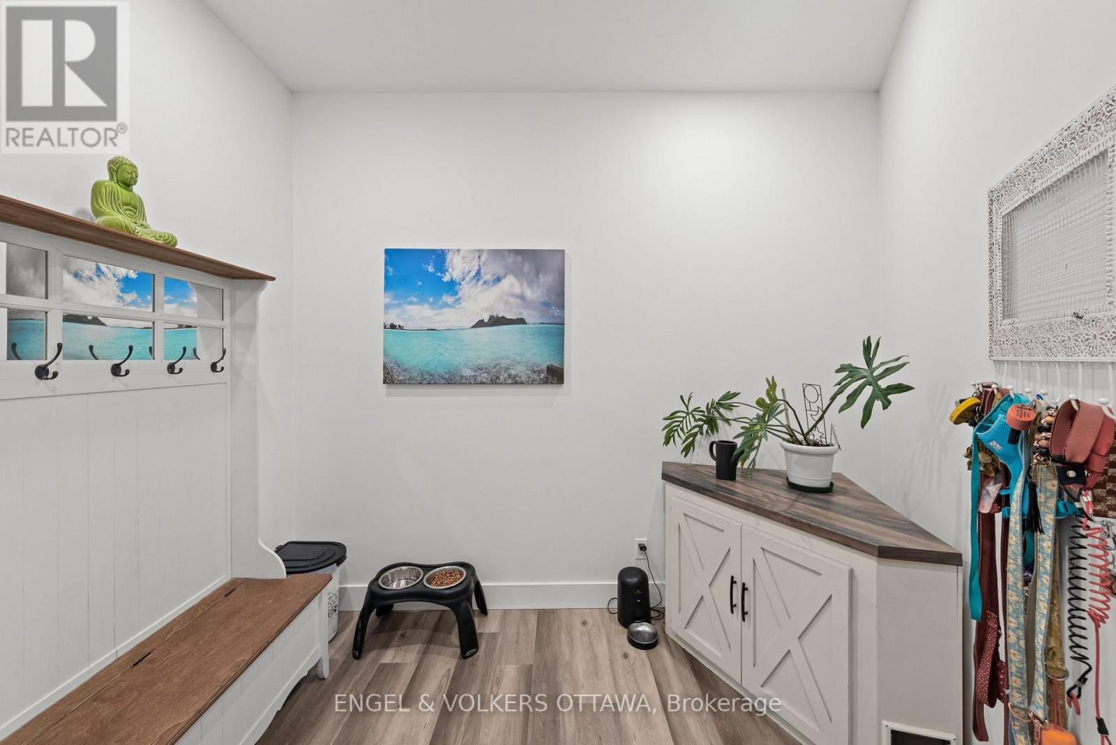 5 Shoreside Way Property Photo 24