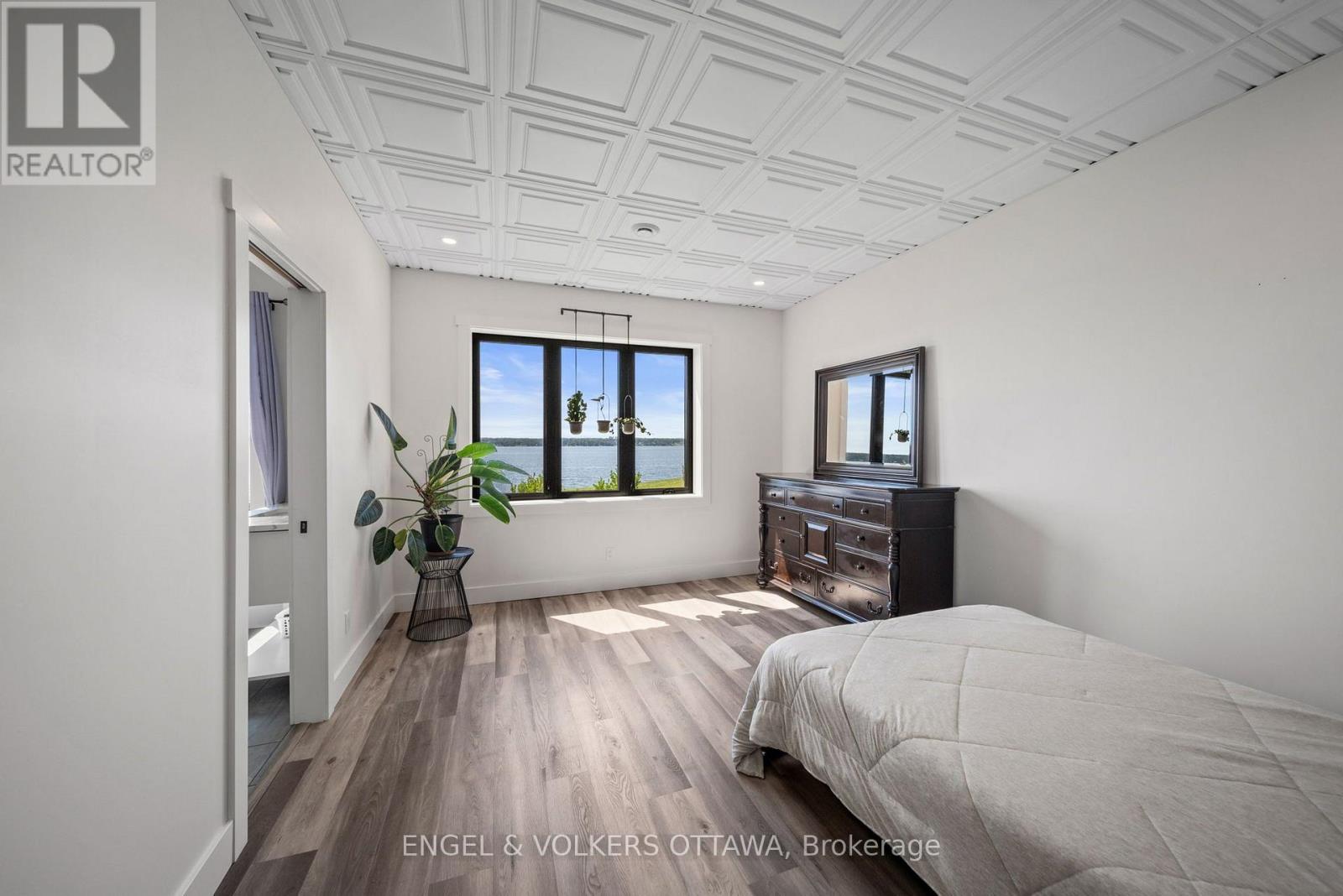 5 Shoreside Way Property Photo 27