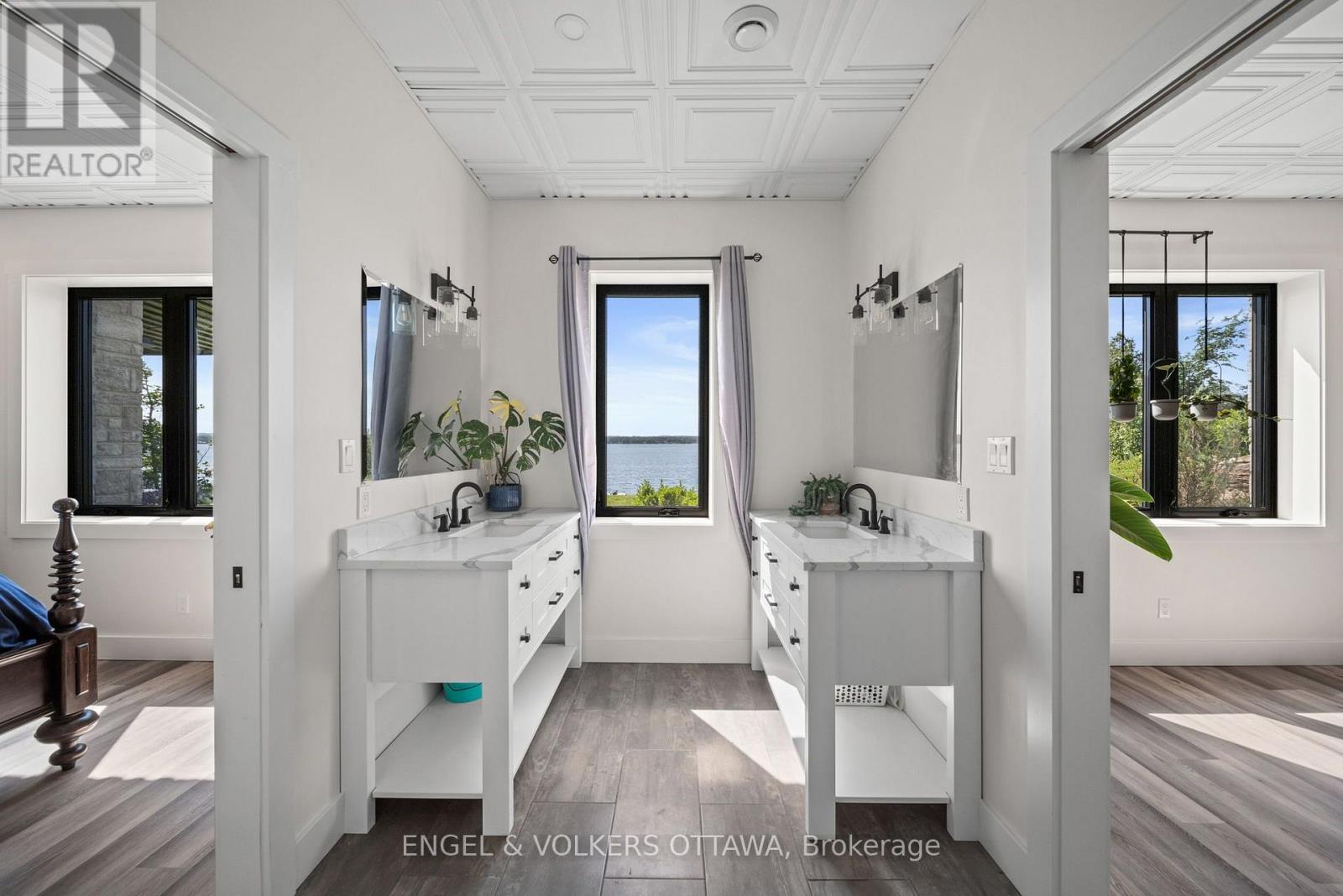 5 Shoreside Way Property Photo 28