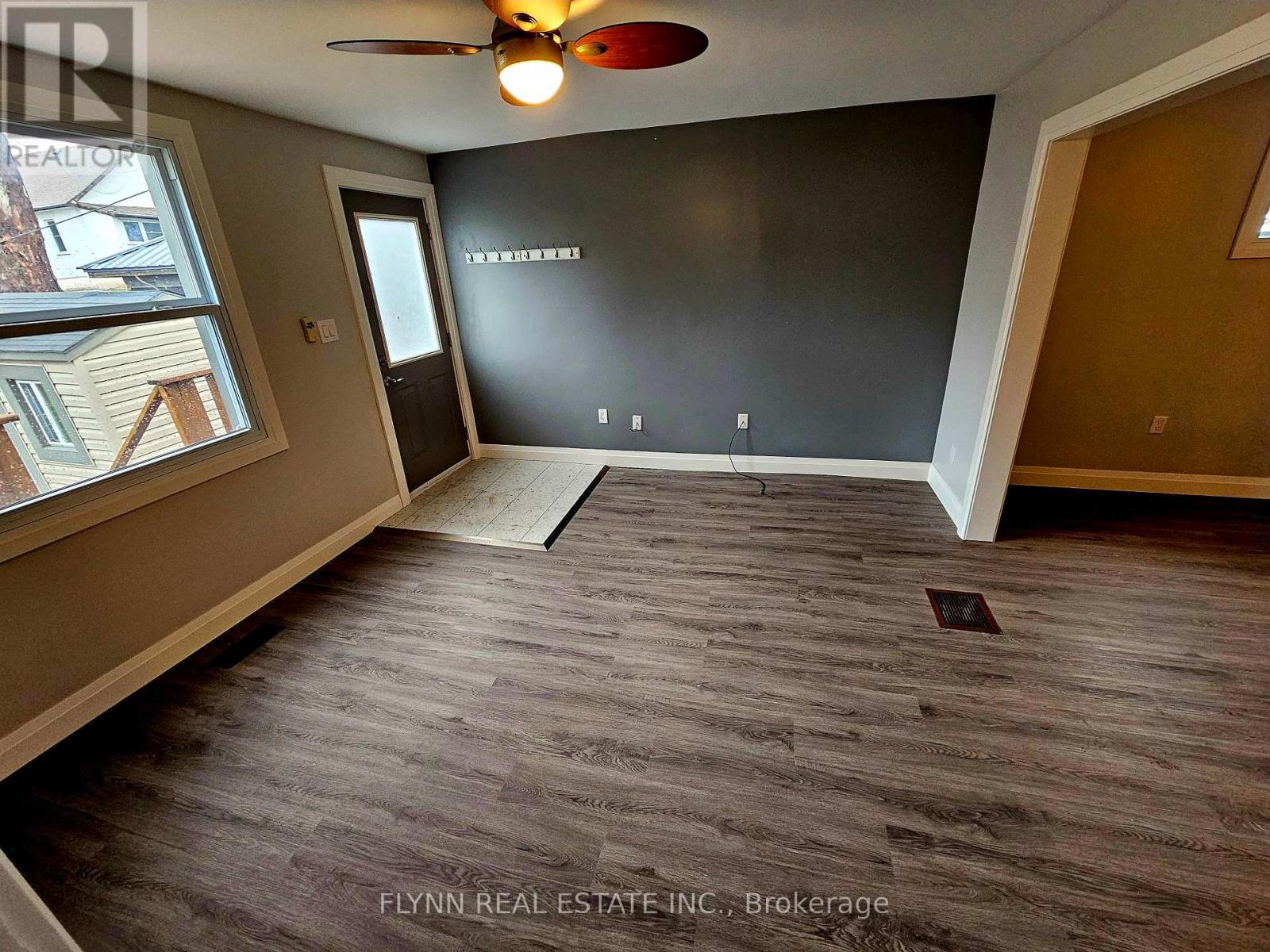 24 Empire Street Property Photo 5