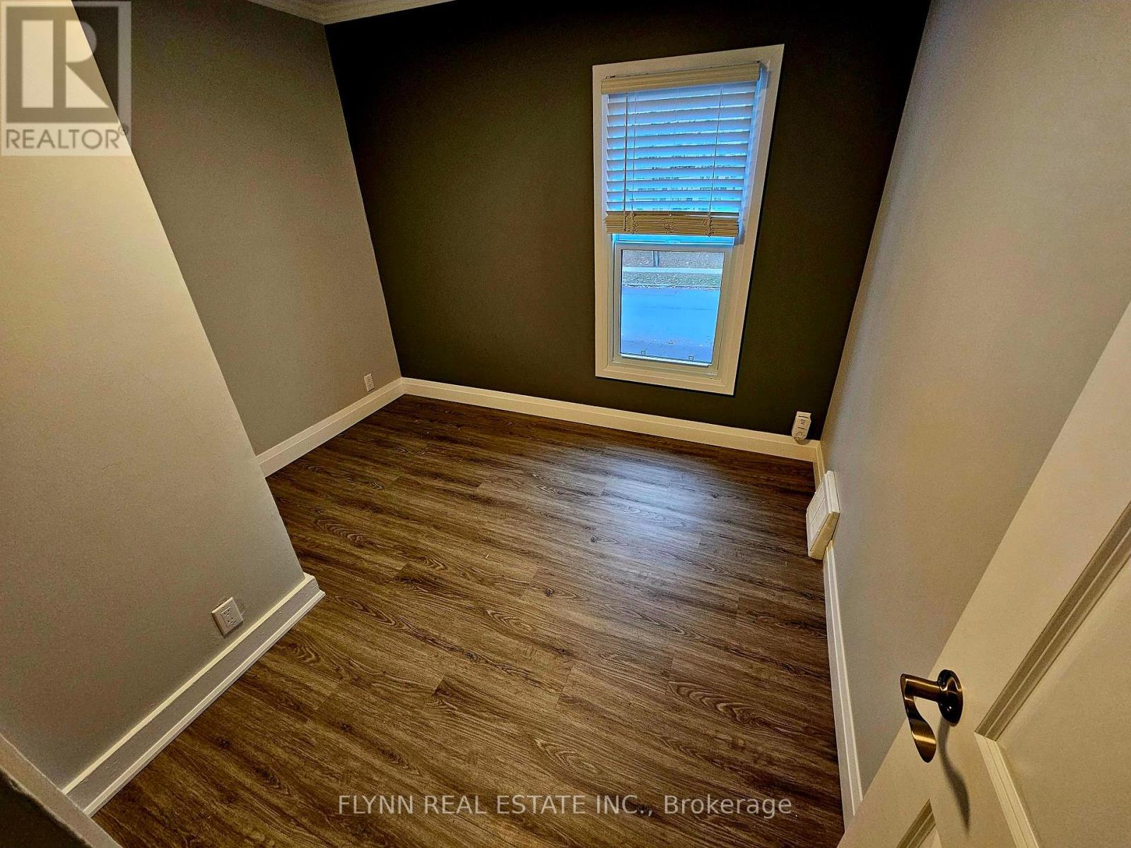 24 Empire Street Property Photo 18