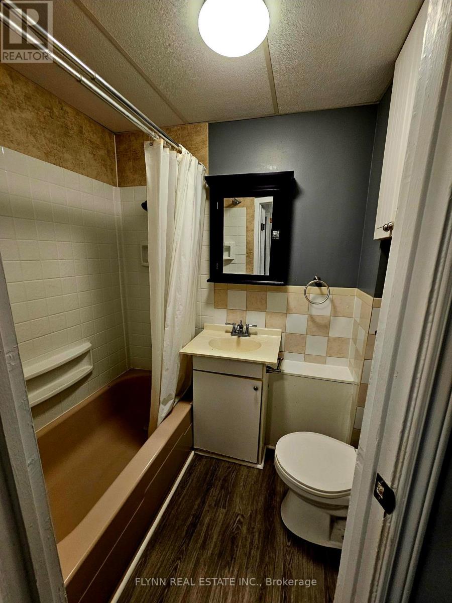 24 Empire Street Property Photo 27