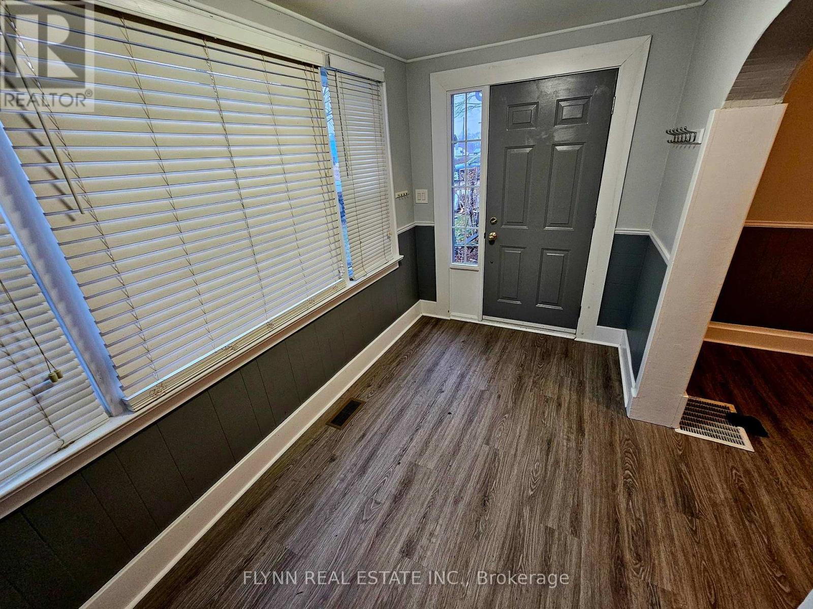 24 Empire Street Property Photo 31