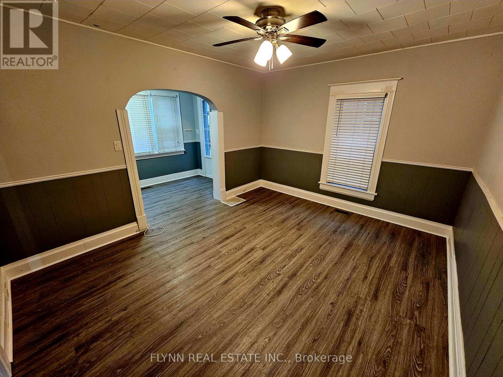 24 Empire Street Property Photo 32