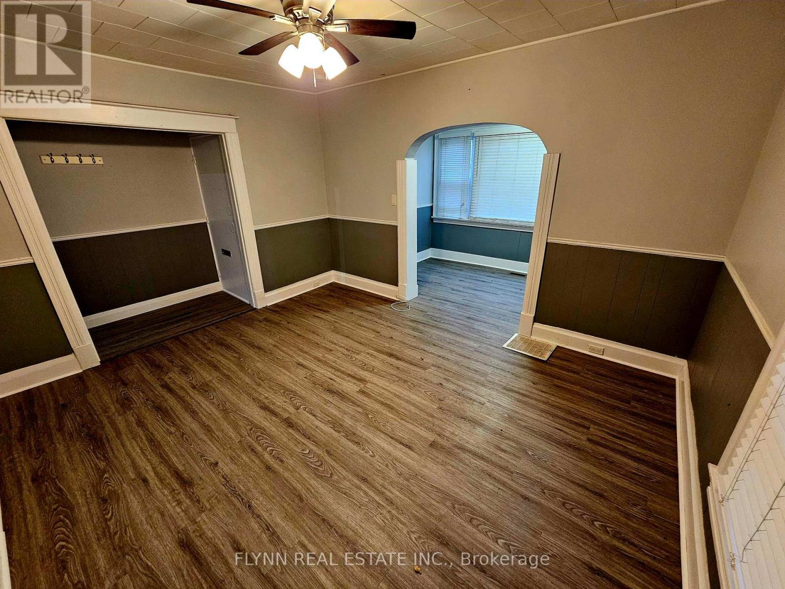 24 Empire Street Property Photo 33