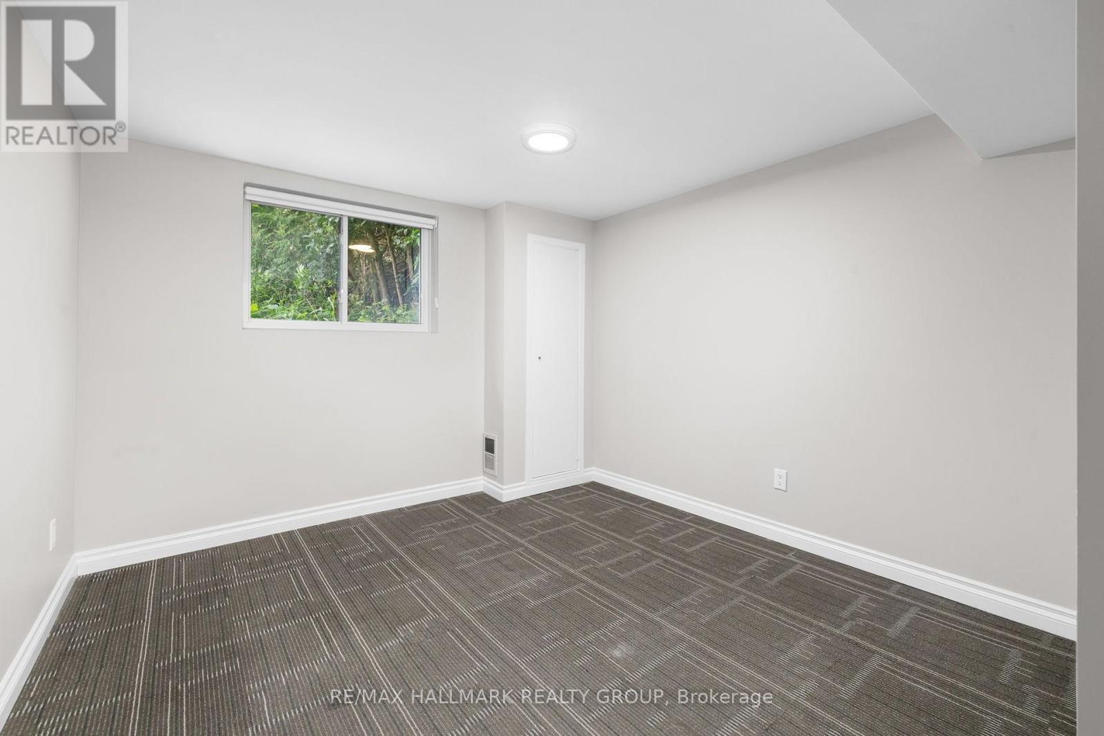 84 Chesterton Drive Property Photo 33
