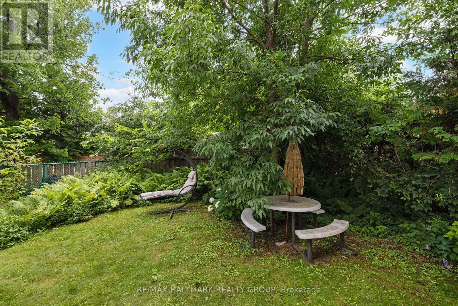 84 Chesterton Drive Property Photo 37