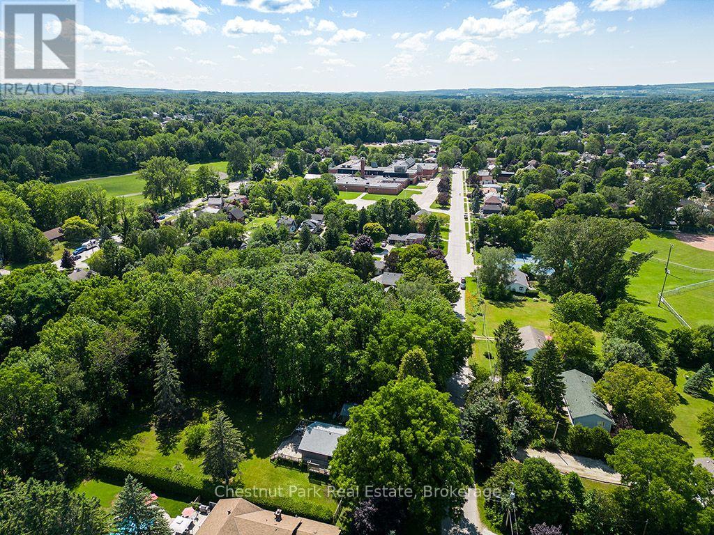 227 Eliza Street Property Photo 4