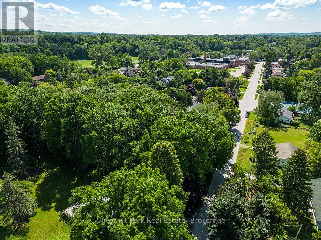 227 Eliza Street Property Photo 5