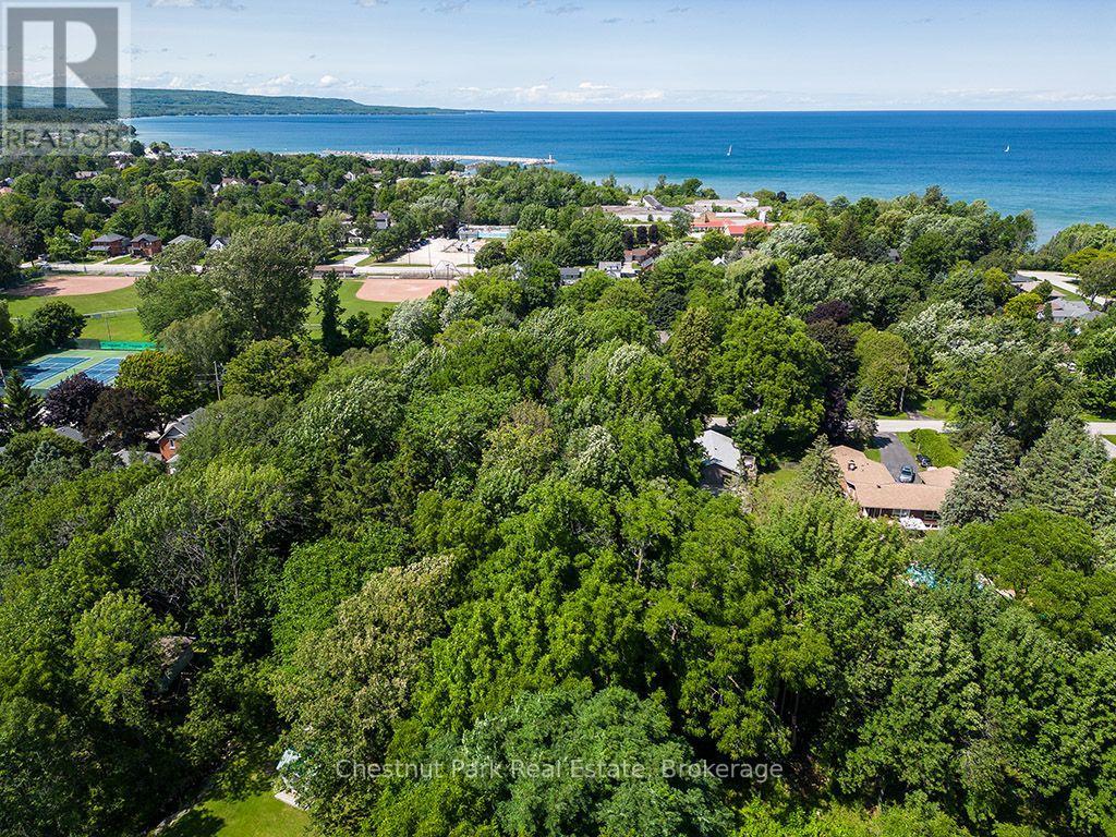 227 Eliza Street Property Photo 6