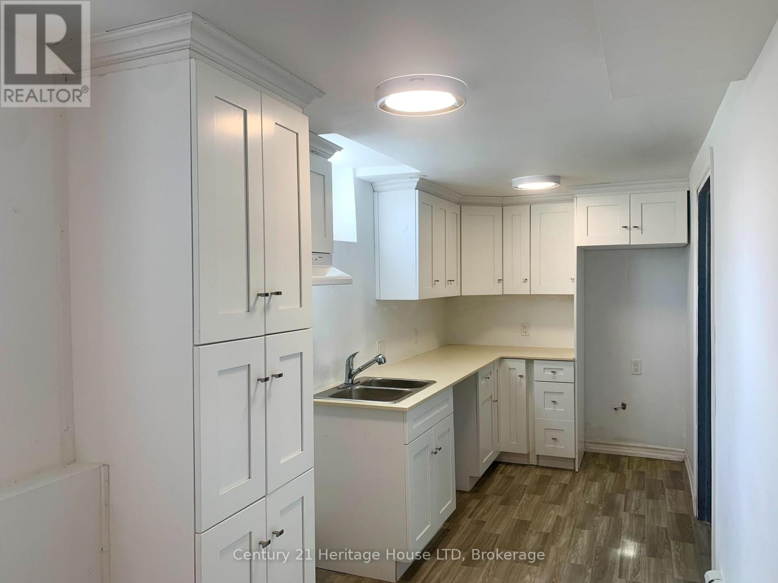 2 Foley Crescent Property Photo 27