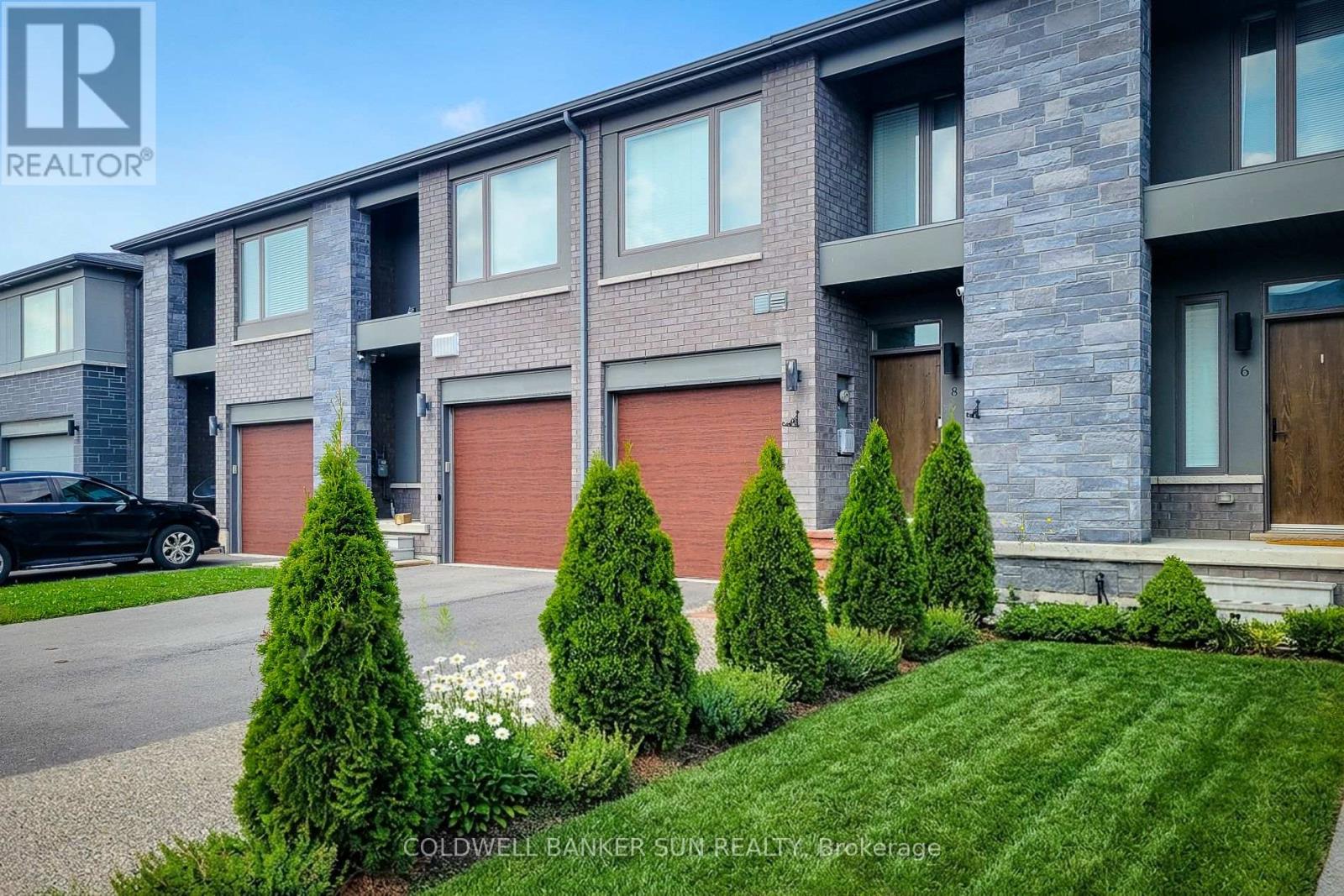8 Bedrock Drive Property Photo 2
