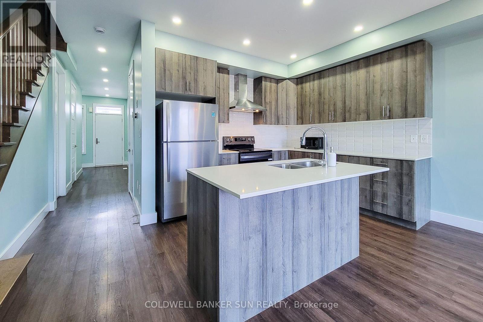 8 Bedrock Drive Property Photo 14