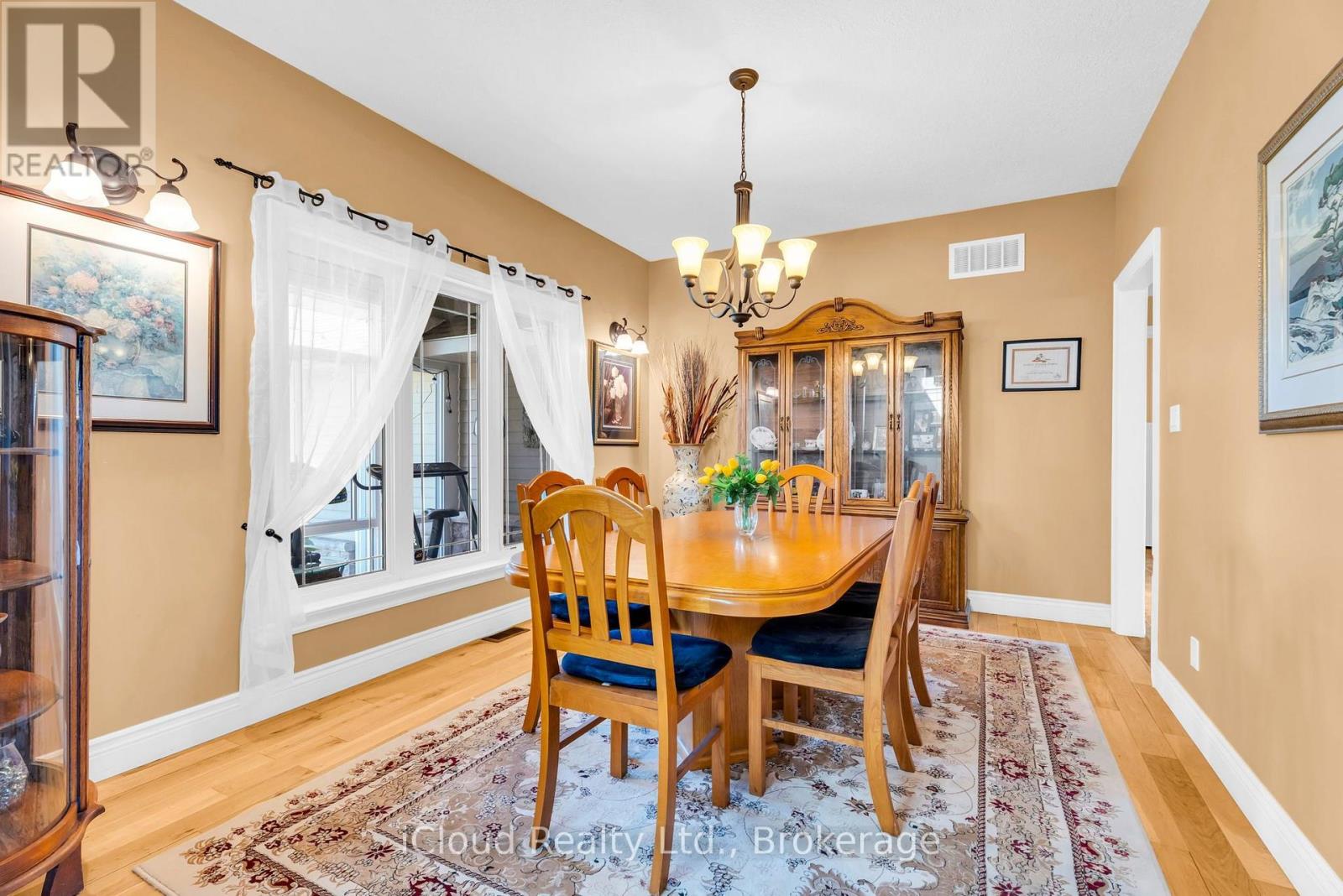 514164 2nd Line Property Photo 11