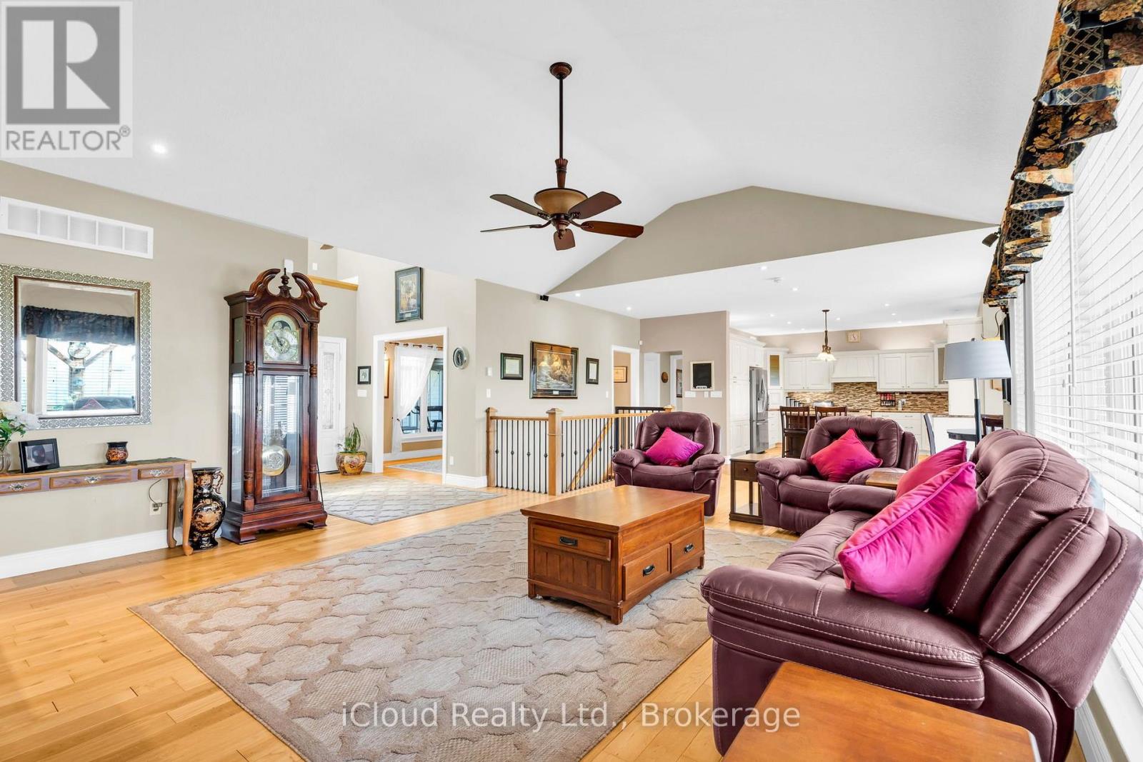 514164 2nd Line Property Photo 13