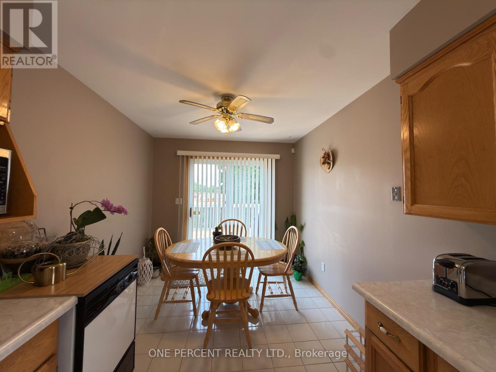 7476 Monastery Drive Property Photo 4