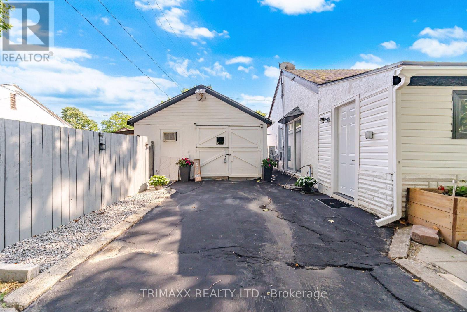 34 Dover Road Property Photo 34
