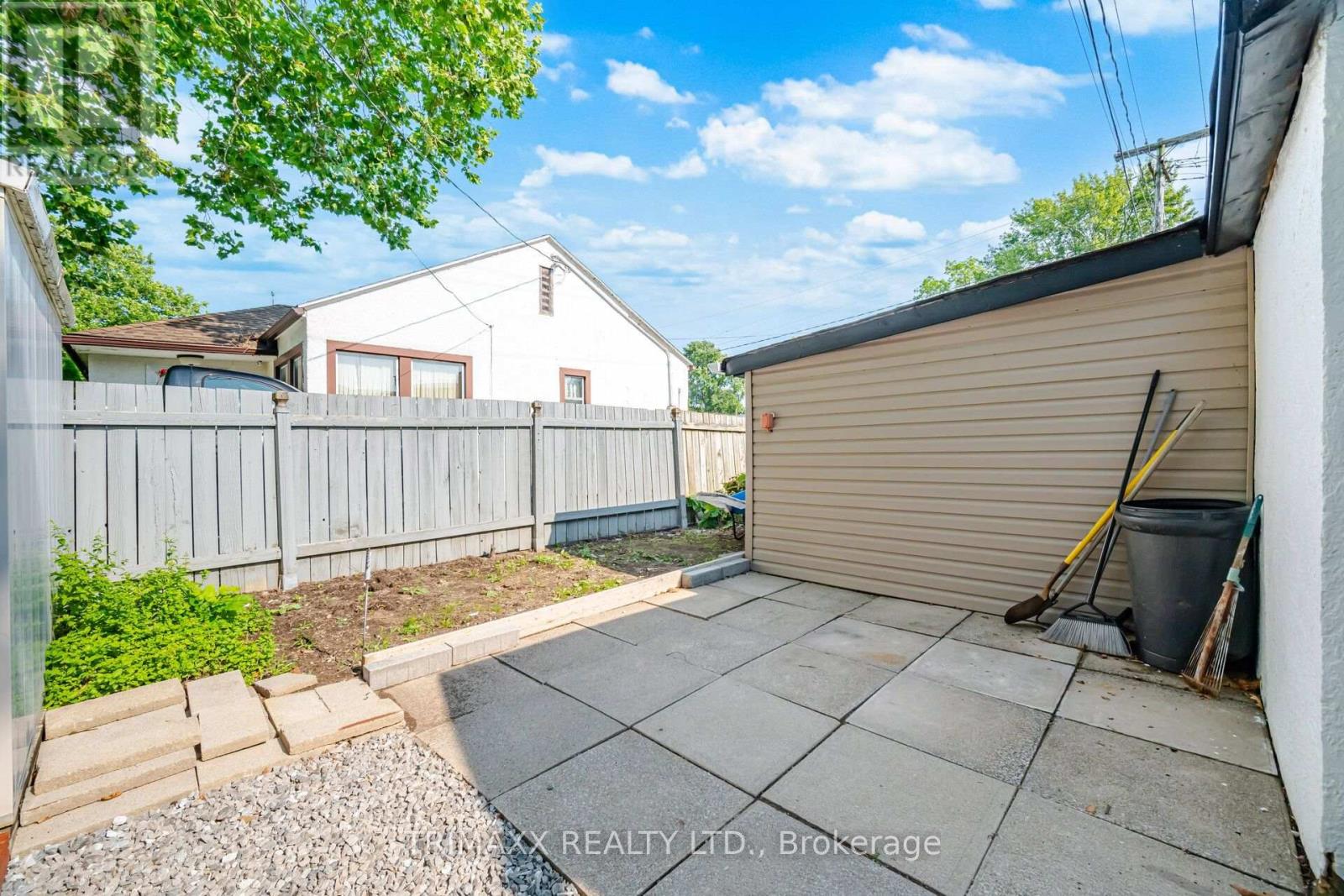 34 Dover Road Property Photo 40