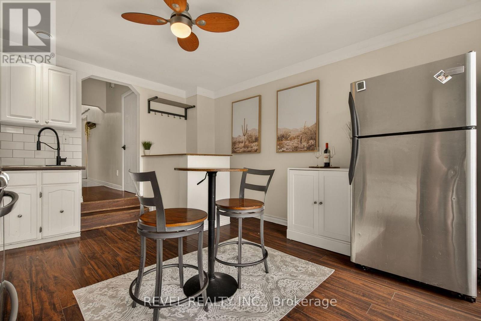 153 Ferrie Street E Property Photo 14
